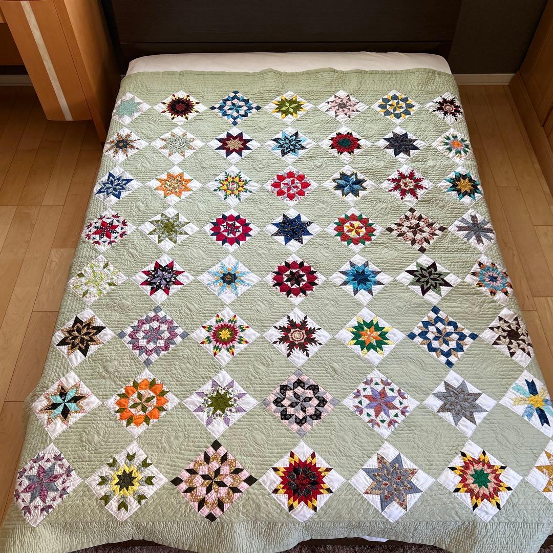 パッチワーク　ベットカバー　マルチカバー　ソファカバー　ハンドメイド パッチワーク タペストリー ベッドカバー ソファーカバー 想いを込めて