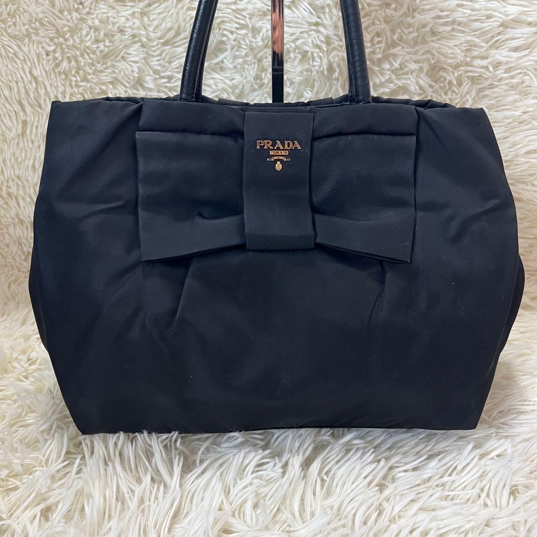 美品】プラダ ハンドバッグ リボン ゴールドロゴ ナイロン ブラック