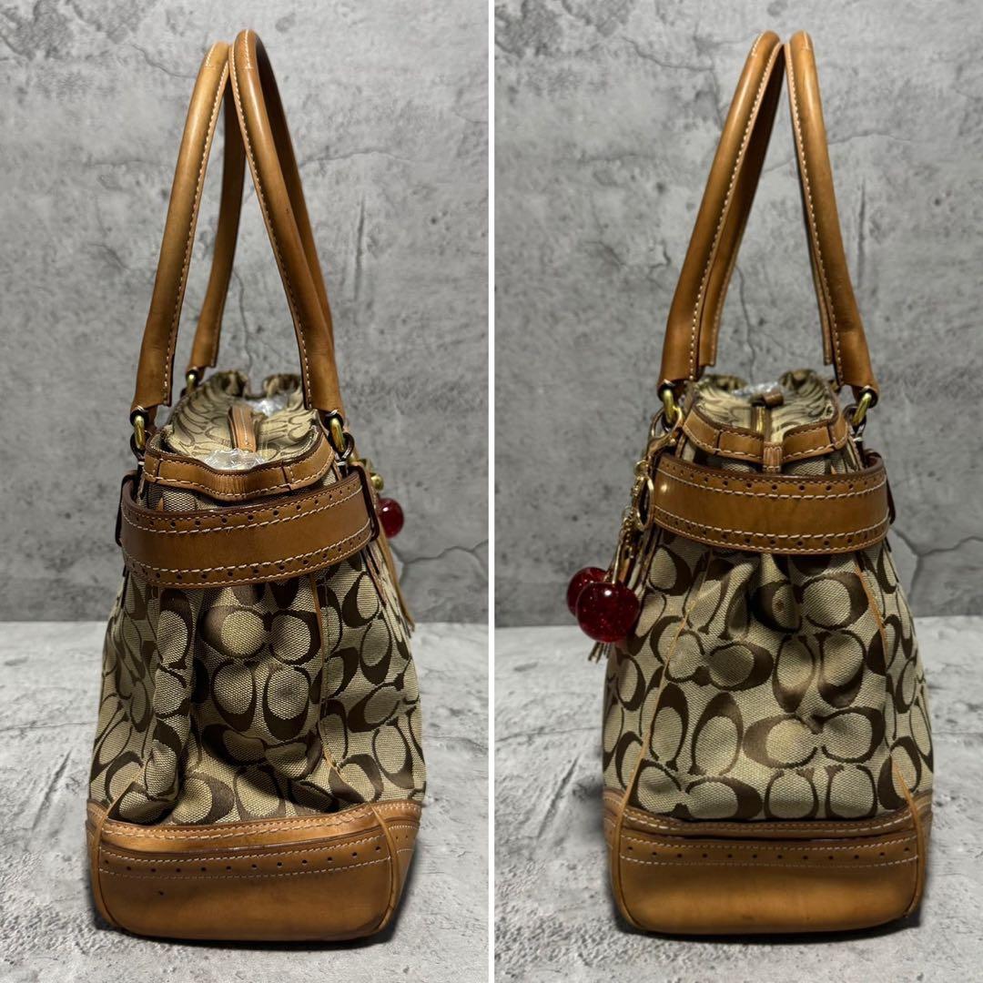 COACH Y2K Hampton Signature Boston Bag - メルカリ