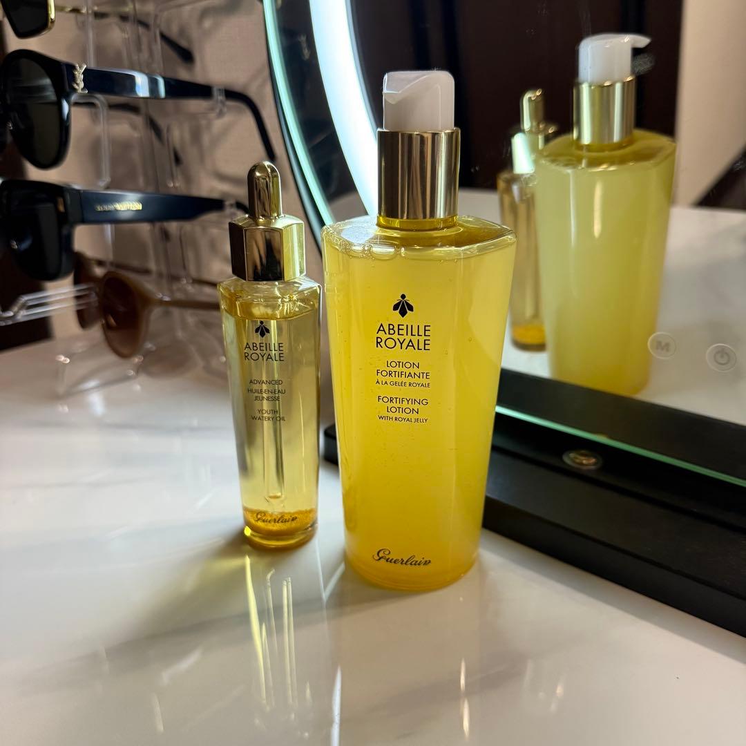 ゲラン ABEILLEE 化粧水と美容液のセット ゲラン ABEILLEE 化粧水と美容液のセット ゲラン ABEILLEE 化粧水と