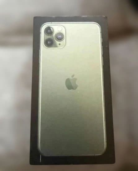 iPad本体 iPhone 11 Pro Max 256GB Refurbished iPhone 11 Pro Max 256GB Zilver -Gecheckt op 79 punten❗