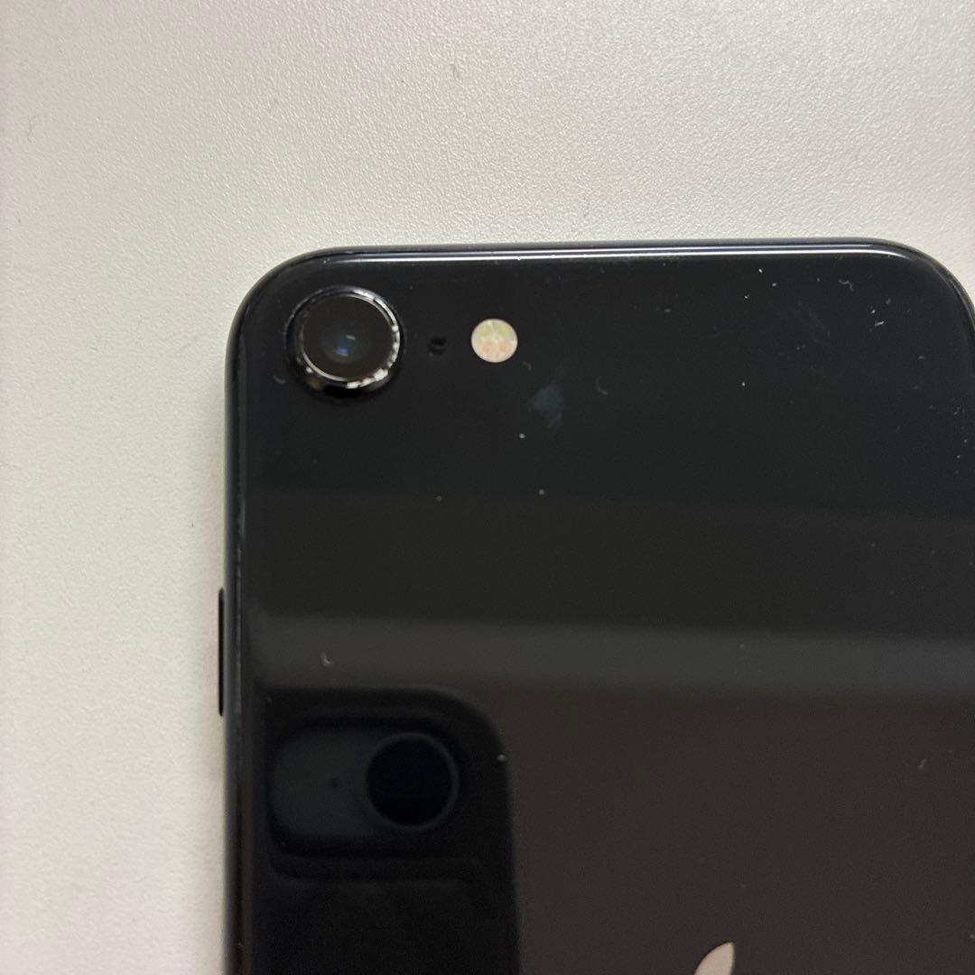 iPhone SE 第2世代 黒 本体のみ キャリア:au 64Gの通販はau PAY