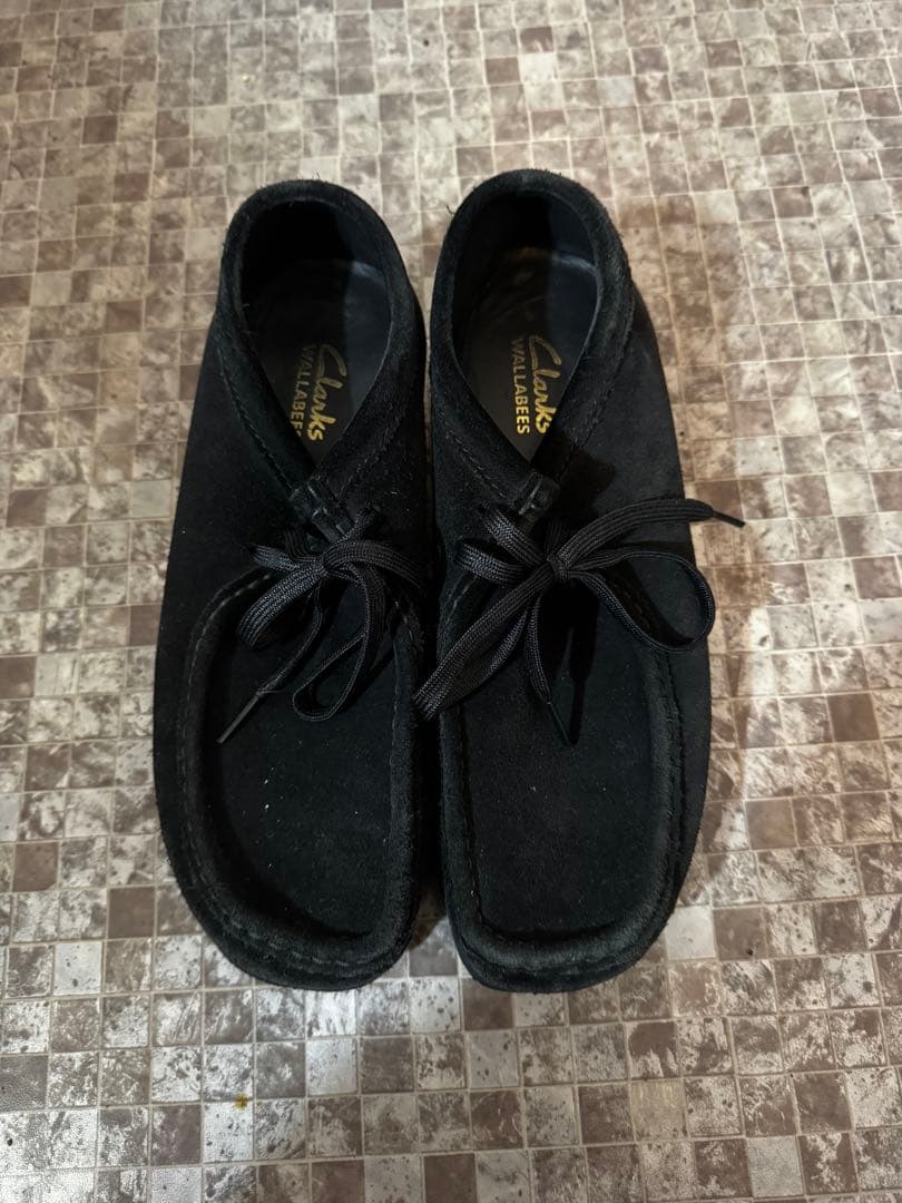 クラークス ワラビー モカシンシューズ スエード ブラック Clarks（クラークス） ワラビー モカシン シューズ カジュアル