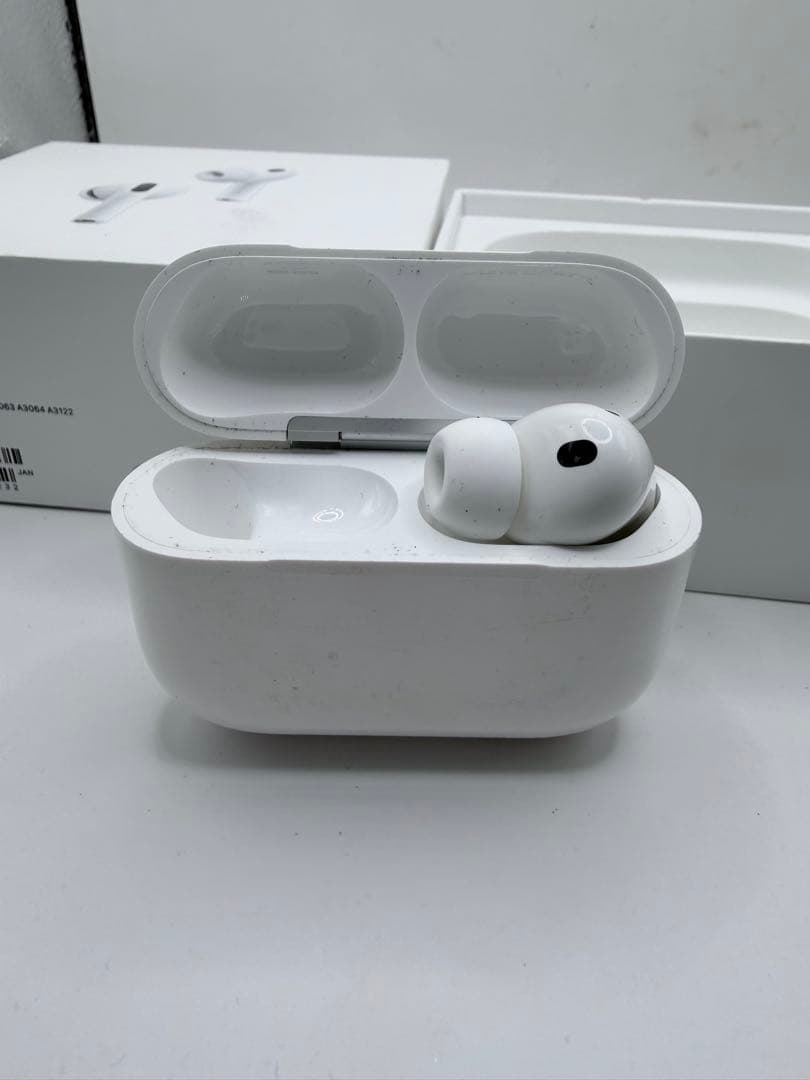 あ*い様 AirPods Pro 3 本体 充電ケース付き Lightning充電ケース付きAirPods（第3世代）[整備済製品] - Apple（日本）
