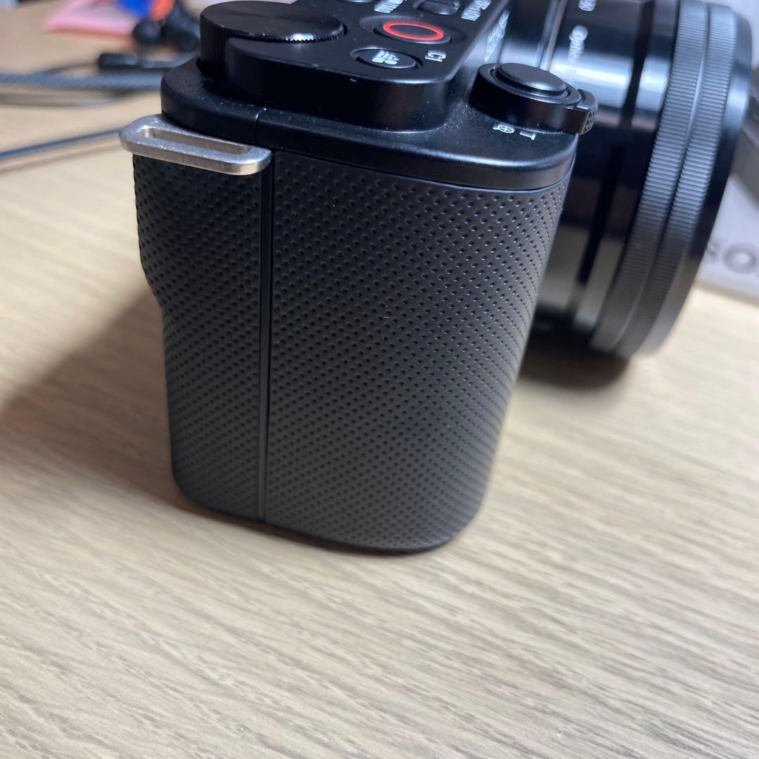 Sony ZV-E10 EPZ16-50キット シューティンググリップ 充電器付 - メルカリ