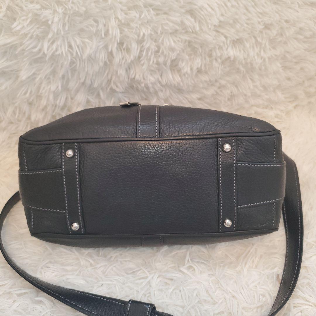 ⭐べるふぉん様専用⭐TOD'S ハーフムーン ショルダーバッグ シボ革