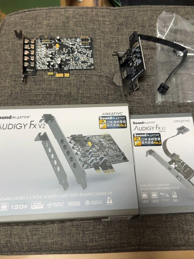 Creative Sound Blaster Audigy Fx V2拡張セット Creative Sound Blaster Audigy Fx V2 Upgradable Hi-res PCI-e Sound