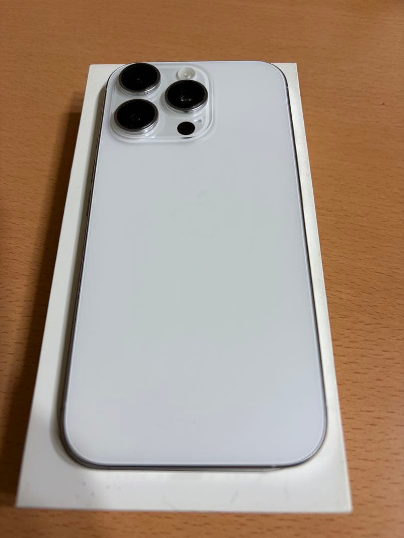 【美品】iPhone16Pro ホワイトチタニウム 256GB iPhone 新品未開封 Apple iPhone16pro 256GB ホワイトチタニウム