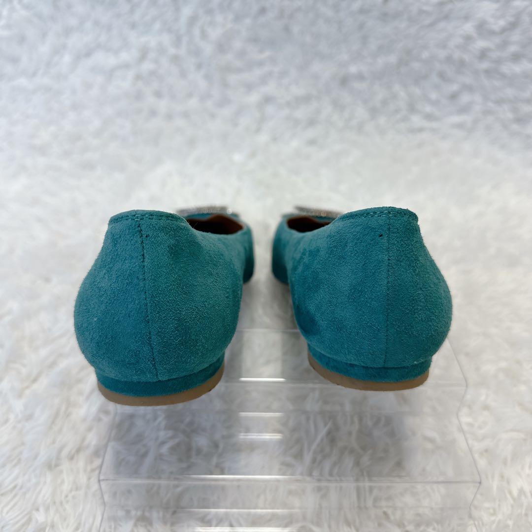 良品】pippichic グリーン ビジュー付きフラットシューズ 37 - メルカリ