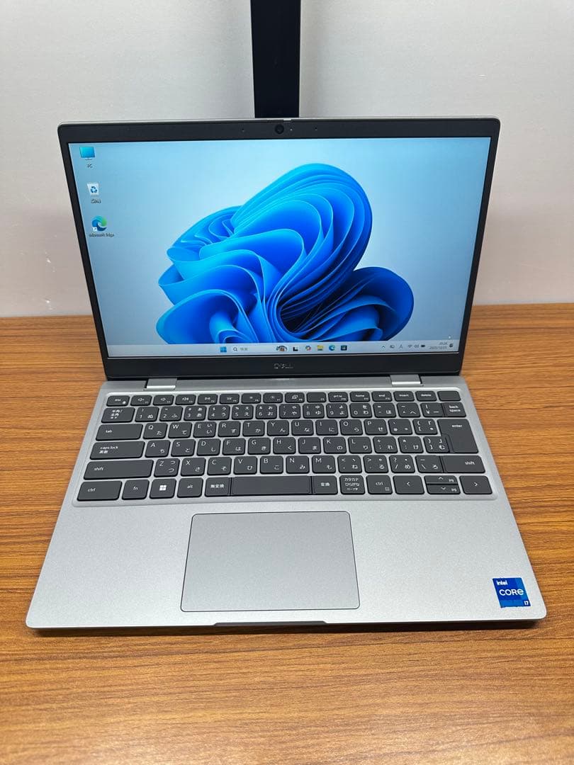 DELL latitude 3330 i7-1195G7 13.3インチ Latitude 3330 Laptop or 2-in-1 | Dell USA
