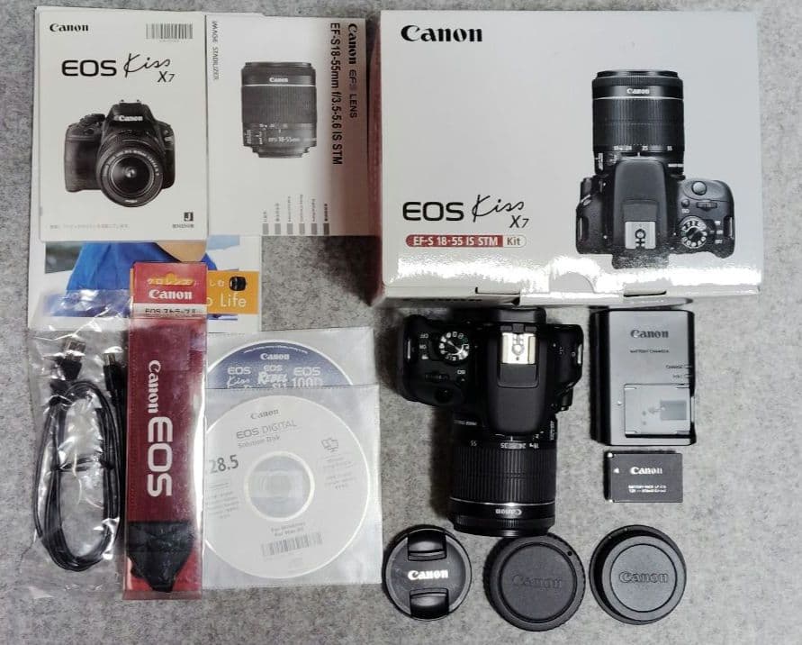 Canon 　EOS Kiss X７　標準ズームレンズキット キヤノン：カメラ本体とレンズ2本をホワイトに統一した“EOS Kiss X7