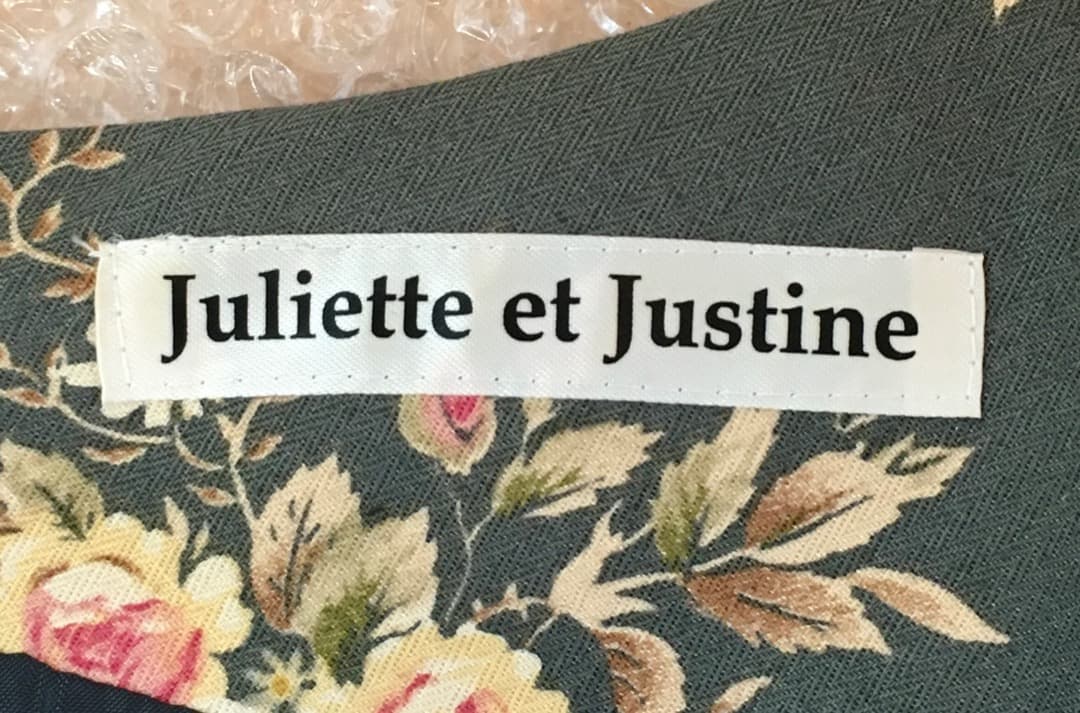 ○juliette et justine グリーンフローラル ワンピース - メルカリ