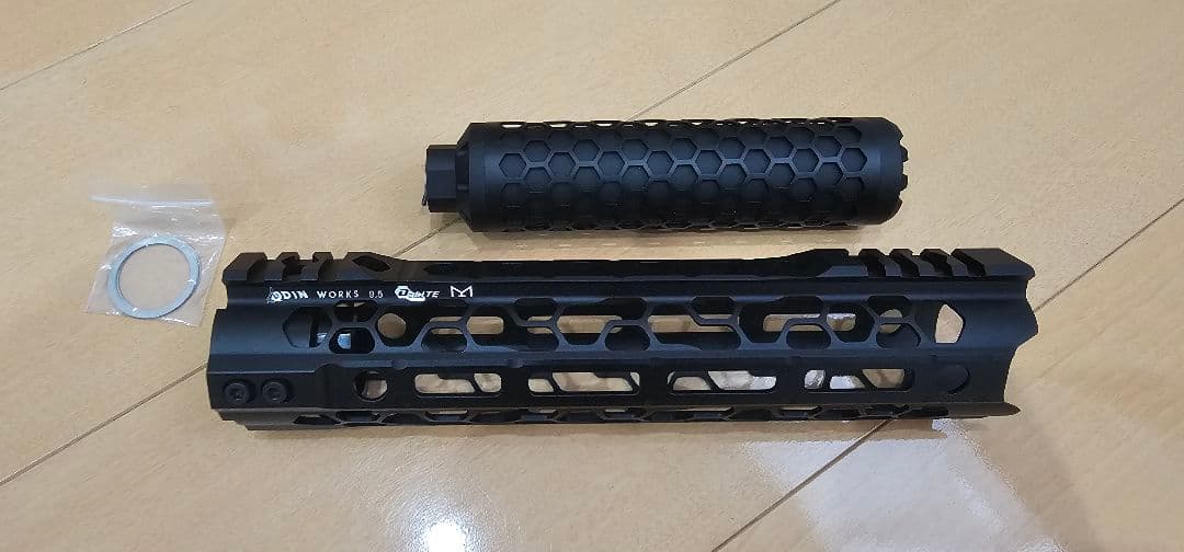 odin works o2 ハンドガード +  hive サプレッサー ODIN WORKS タイプ O2LITE ハンドガード/ 12.5inch M-LOK TAN