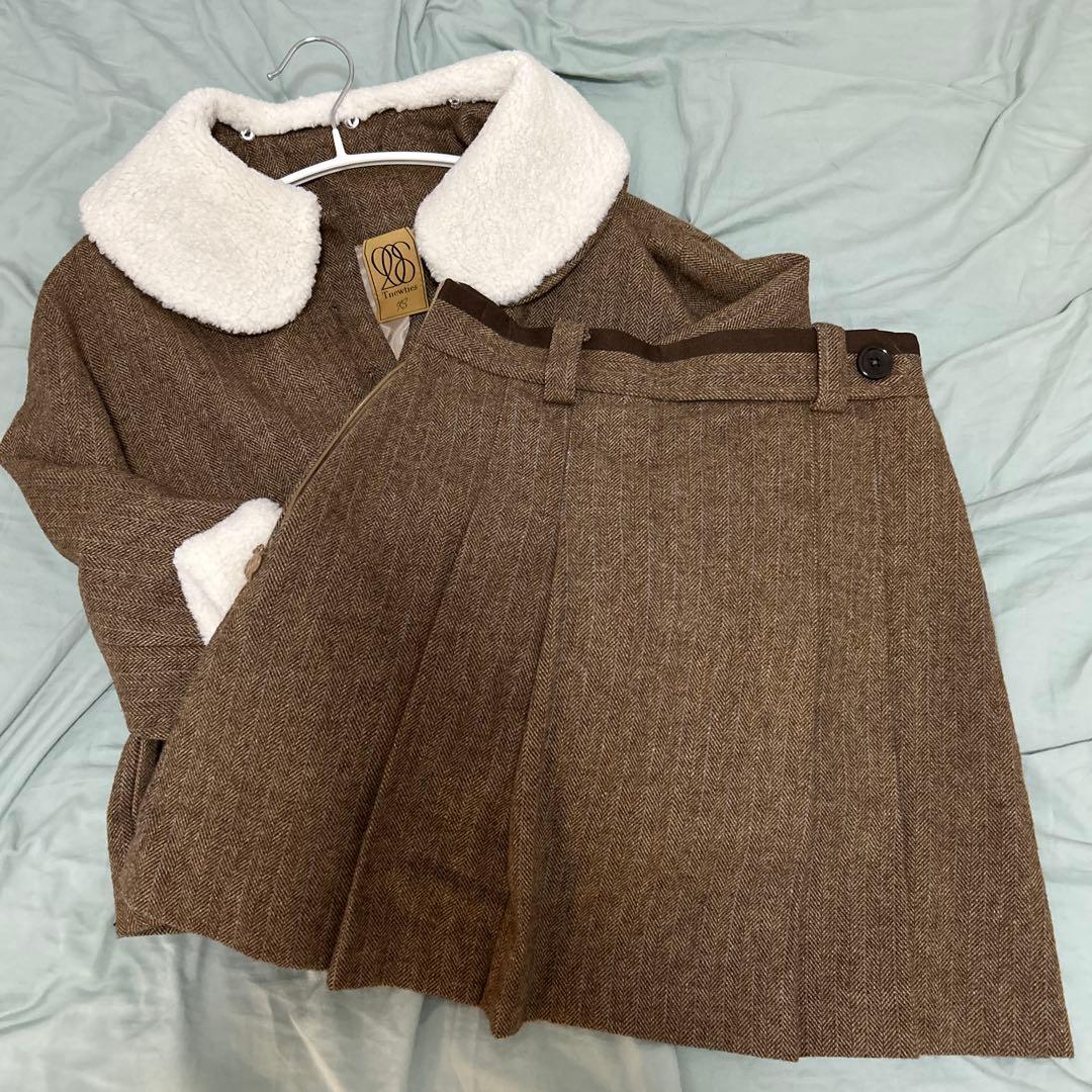 Tnewties 袋いっぱい松ぼっくりを拾った セットアップ - メルカリ