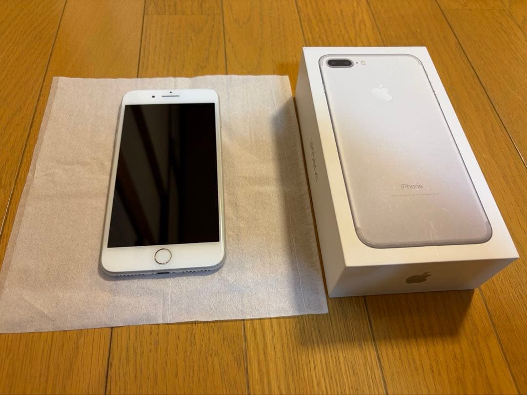 Apple iPhone 7 Plus 128GB シルバー Apple iPhone 7 Plus 128GB A-Stock Phone Wholesale | Silver