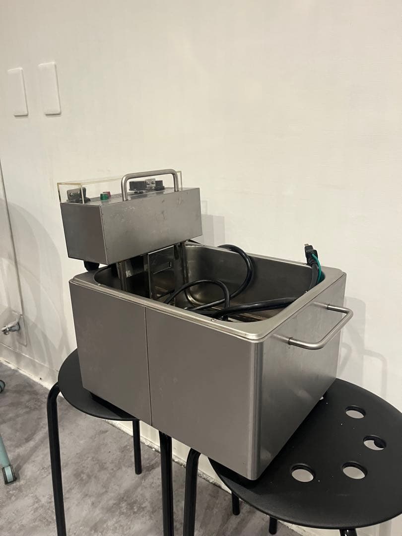 100V 卓上電気フライヤー エイシン 業務用ミキサー、製麺機を中心に、総合厨房機器を製造、販売 三省堂