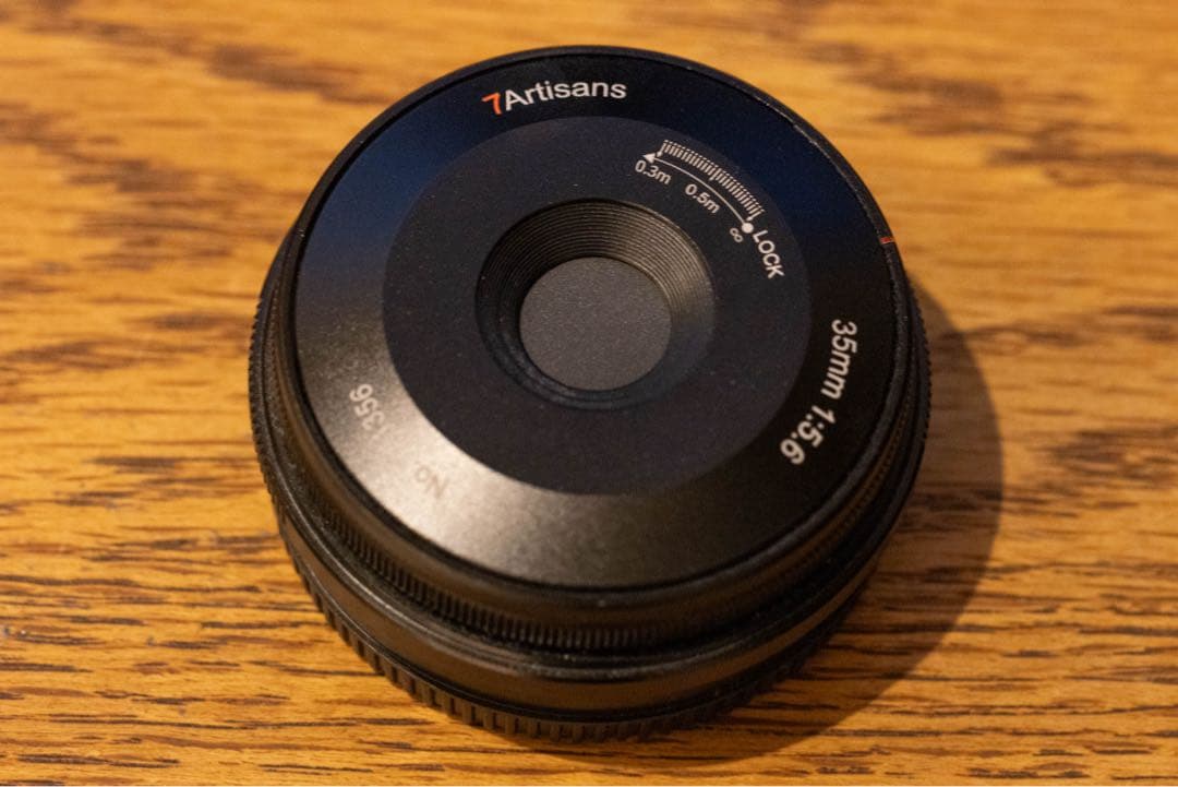 七工匠 7Artisans 35mm F5.6 MFレンズ L-mount 七工匠のパンケーキレンズ「7Artisans 35mm F5.6」にLマウント用が登場