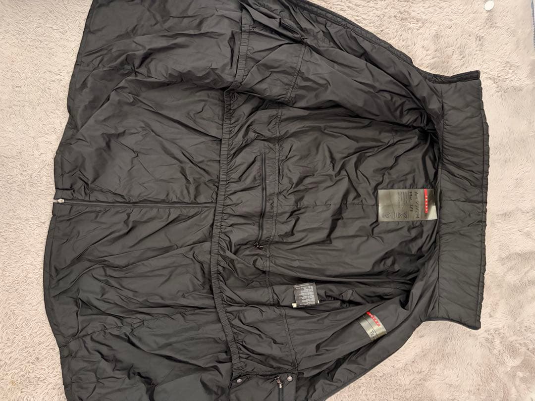 PRADA プラダ SGV294 パデットコート リネアロッサ 黒 50 - メルカリ
