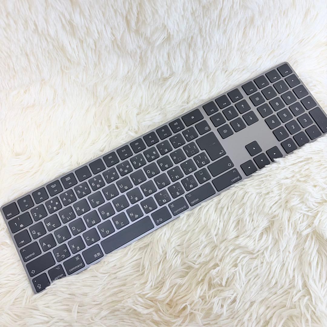 アップル純正マジックキーボード　テンキー付き　スペースグレイ　モデルA1843 Apple ☆Apple Magic Keyboard テンキー付き/A1843 (US配列/英語キー