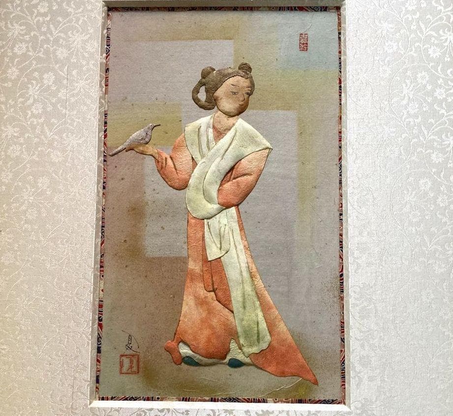 昔は有名な荒川夏子　古典絵　古代壁画女人像　1982年貼り絵細工　絵画　金粉加工 昔は有名な荒川夏子 古典絵 古代壁画女人像 1982年貼り絵細工 絵画