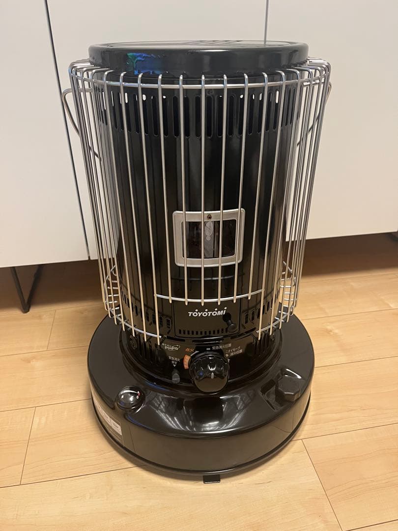 トヨトミ 対流形石油ストーブ　KS-67H ブラック 楽天市場】石油ストーブ KS-67H(B)【トヨトミ公式】 コンクリート24畳