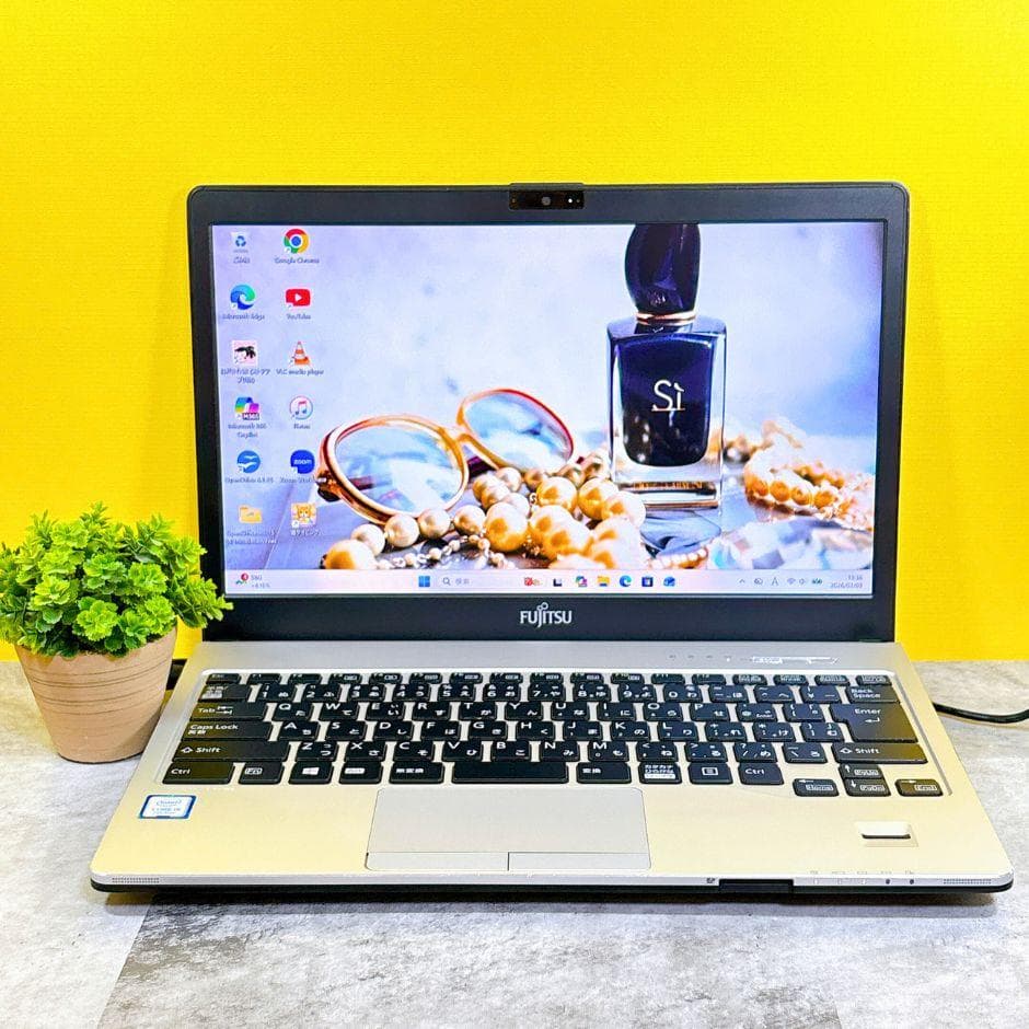 小型軽量❣ｉ5✨SSD搭載で快適✨フルHD カメラ付き 薄型 Windows11 小型軽量❣SSDで快適✨i5 フルHD カメラ付き Windows11仕事趣味