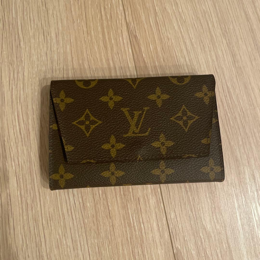Louis Vuitton トランプセット ケース付き パリ限定 LOUIS VUITTON ルイヴィトン美術館 トランプ2セット 木製