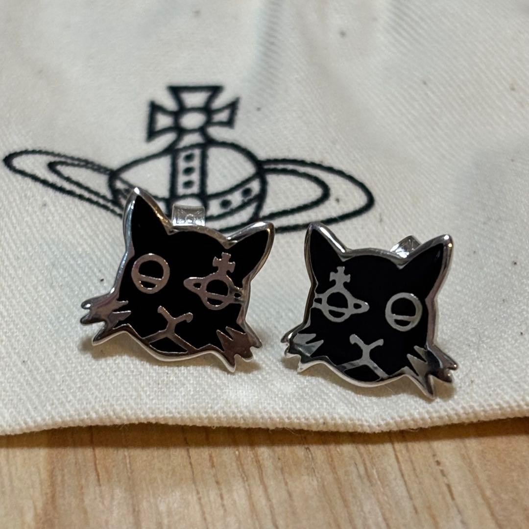 Vivienne Westwood 猫デザインピアス (美品) 新品 Vivienne Westwood ヴィヴィアンウエストウッド ピアス KAT