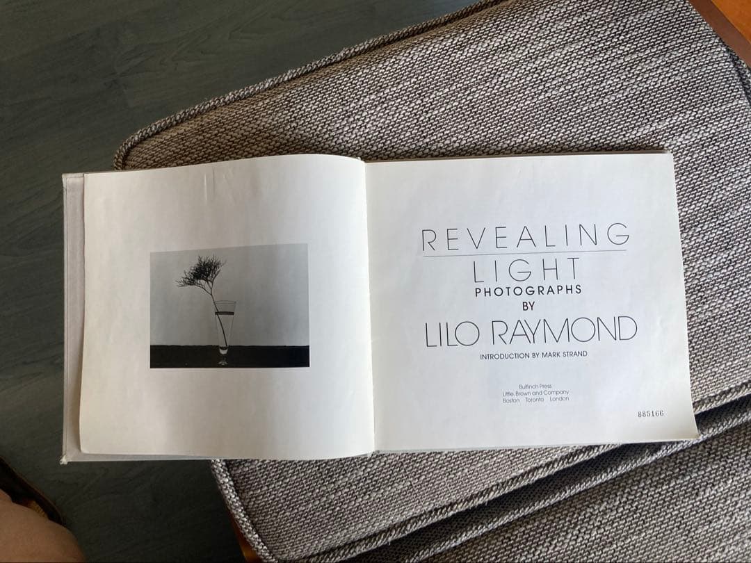 LILO RAYMOND リロ・レイモンド写真 Lilo Raymond Exhibition Poster - Romantic Bedroom - German Female