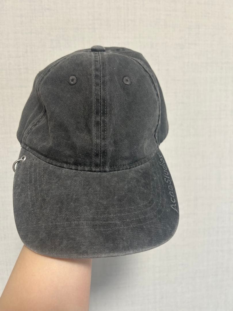 Acne Studios ペンダントツイルキャップ グレー ワンサイズ - メルカリ