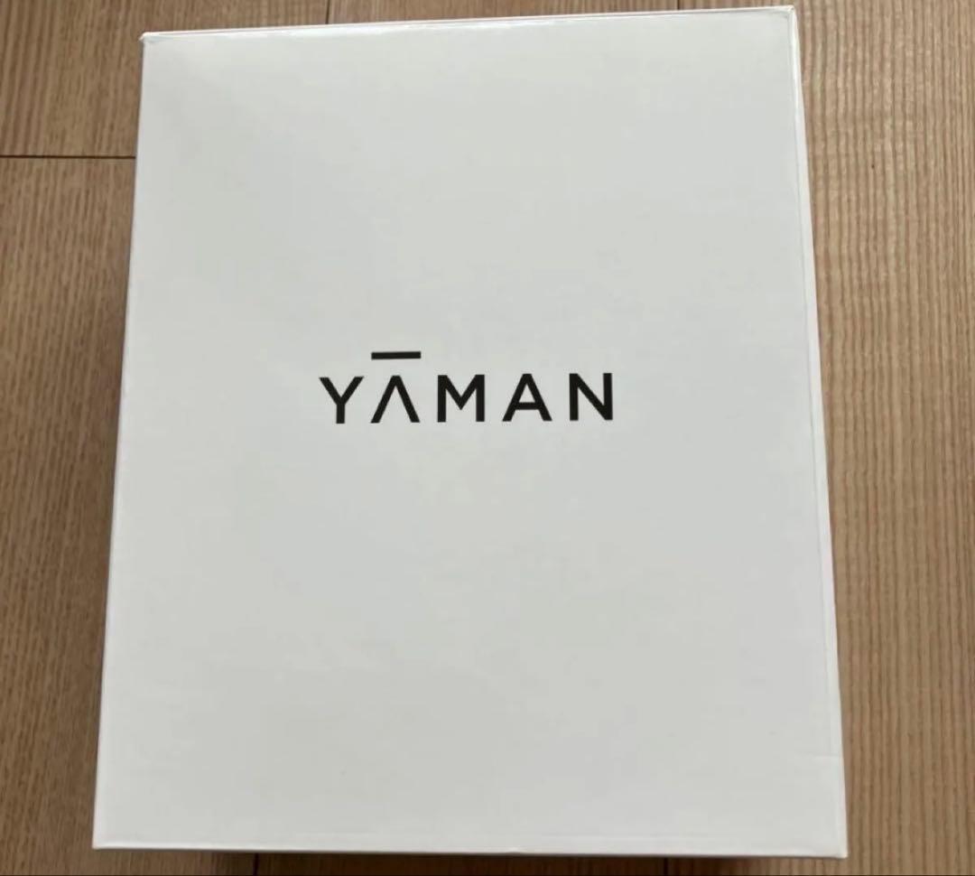 YAMAN 脱毛器 本体・交換ヘッド付き YAMAN 脱毛器 シルバー 充電器・脱毛ヘッド付き - メルカリ