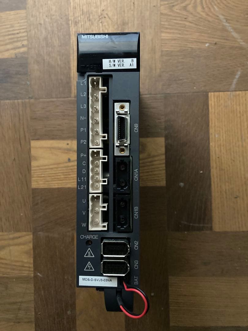 MITSUBISHI サーボドライブユニット MDS-D-SVJ3-03NA - メルカリ